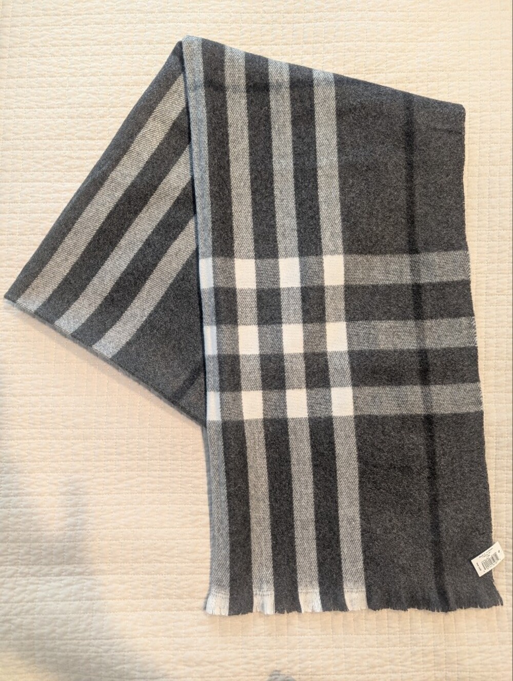 BANANA REPUBLIC Gray Plaid Scarf Wrap 22x74